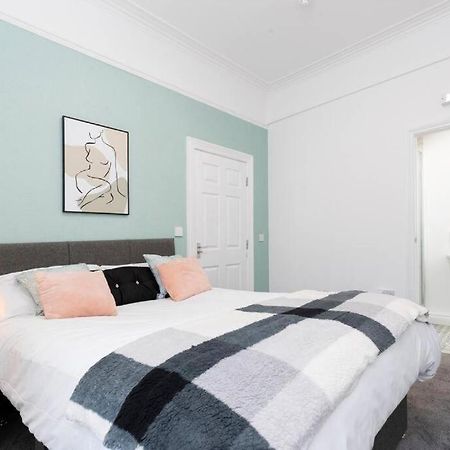 5 Double Bedrooms With Ensuites - Teesside House Tsac Redcar Exteriör bild