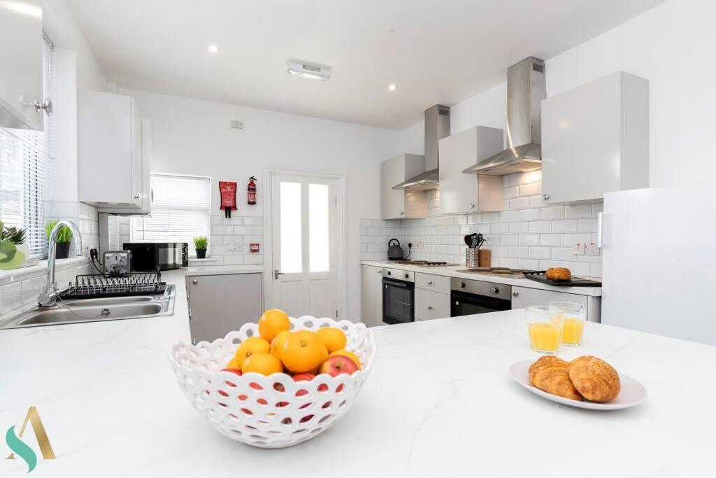 5 Double Bedrooms With Ensuites - Teesside House Tsac Redcar Exteriör bild