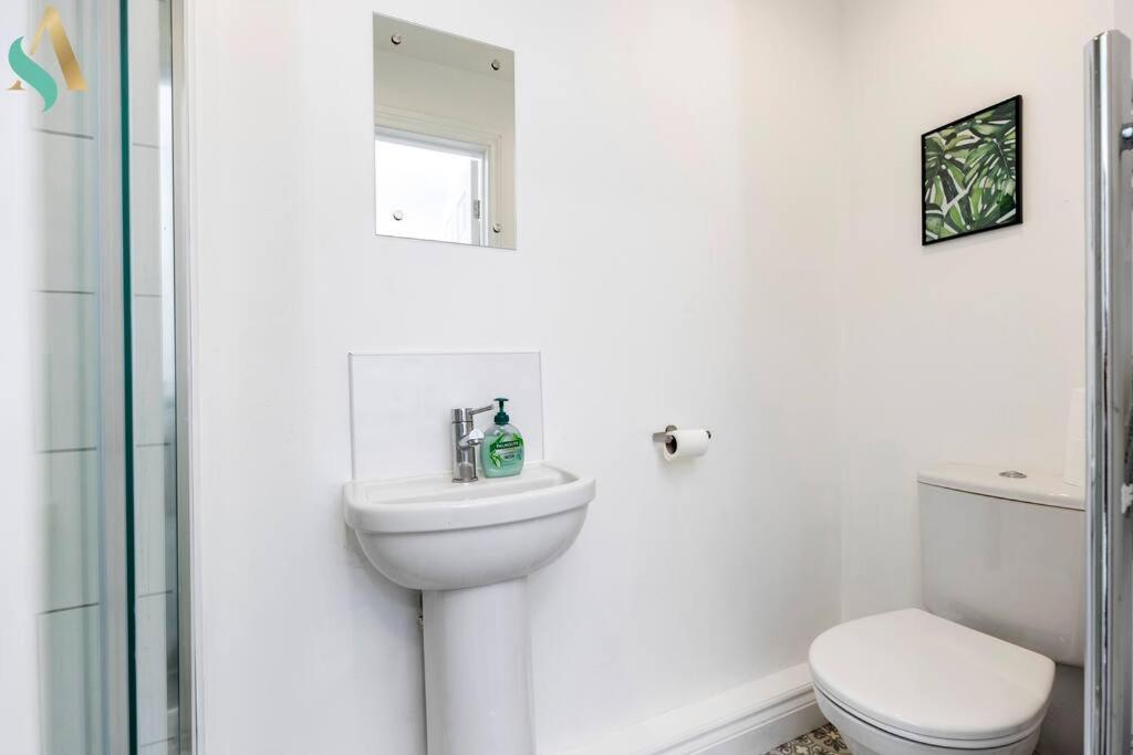 5 Double Bedrooms With Ensuites - Teesside House Tsac Redcar Exteriör bild